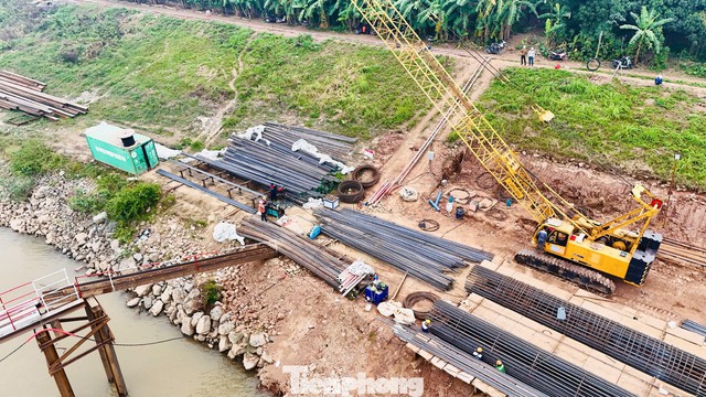 Cận cảnh công trường cầu Vân Phúc hơn 3.400 tỷ đồng vượt sông Hồng - Ảnh 9