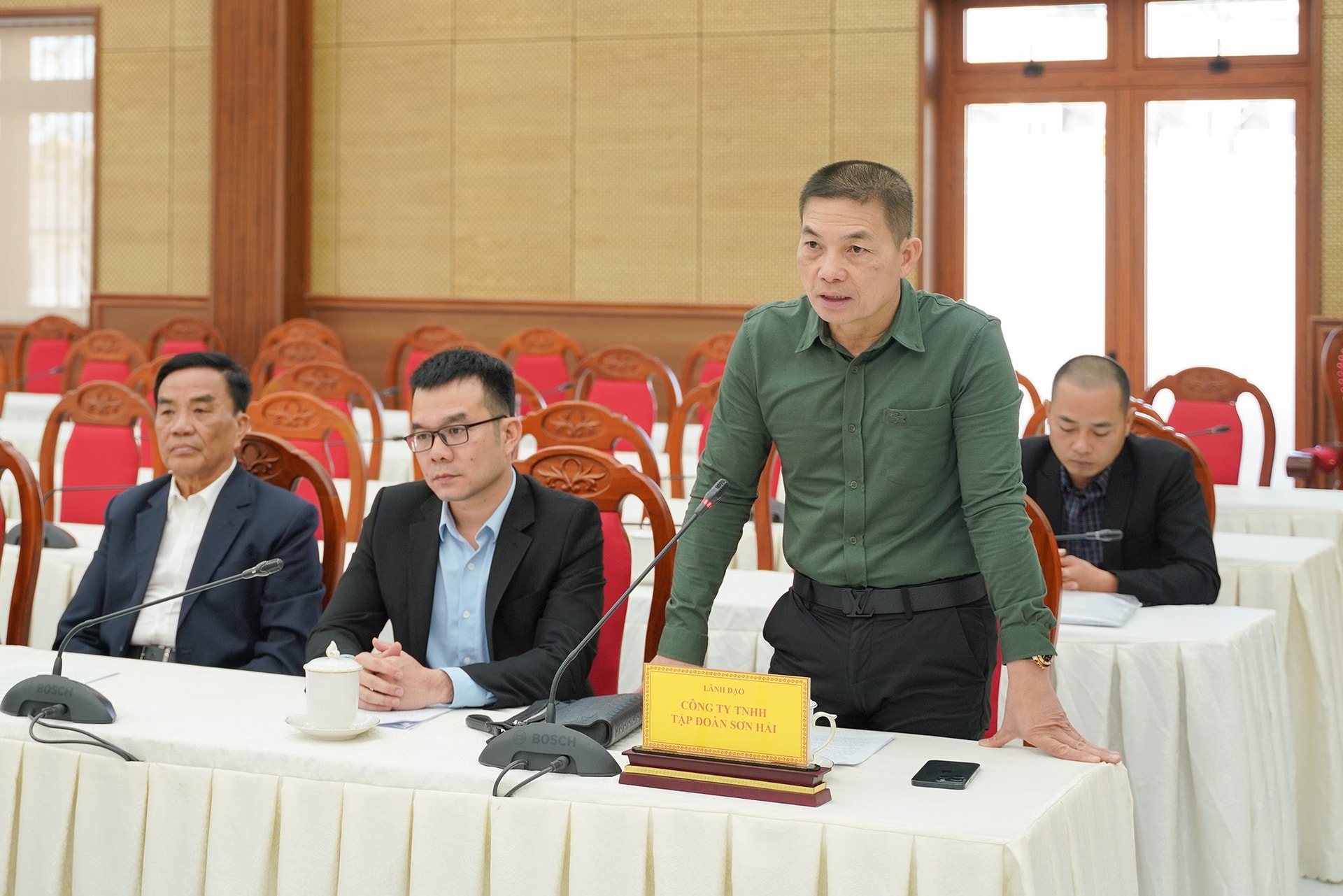 Lãnh đạo tỉnh Lâm Đồng có chỉ đạo quan trọng về tuyến cao tốc xuyên rừng đẹp nhất Việt Nam do Tập đoàn Sơn Hải đầu tư - Ảnh 1