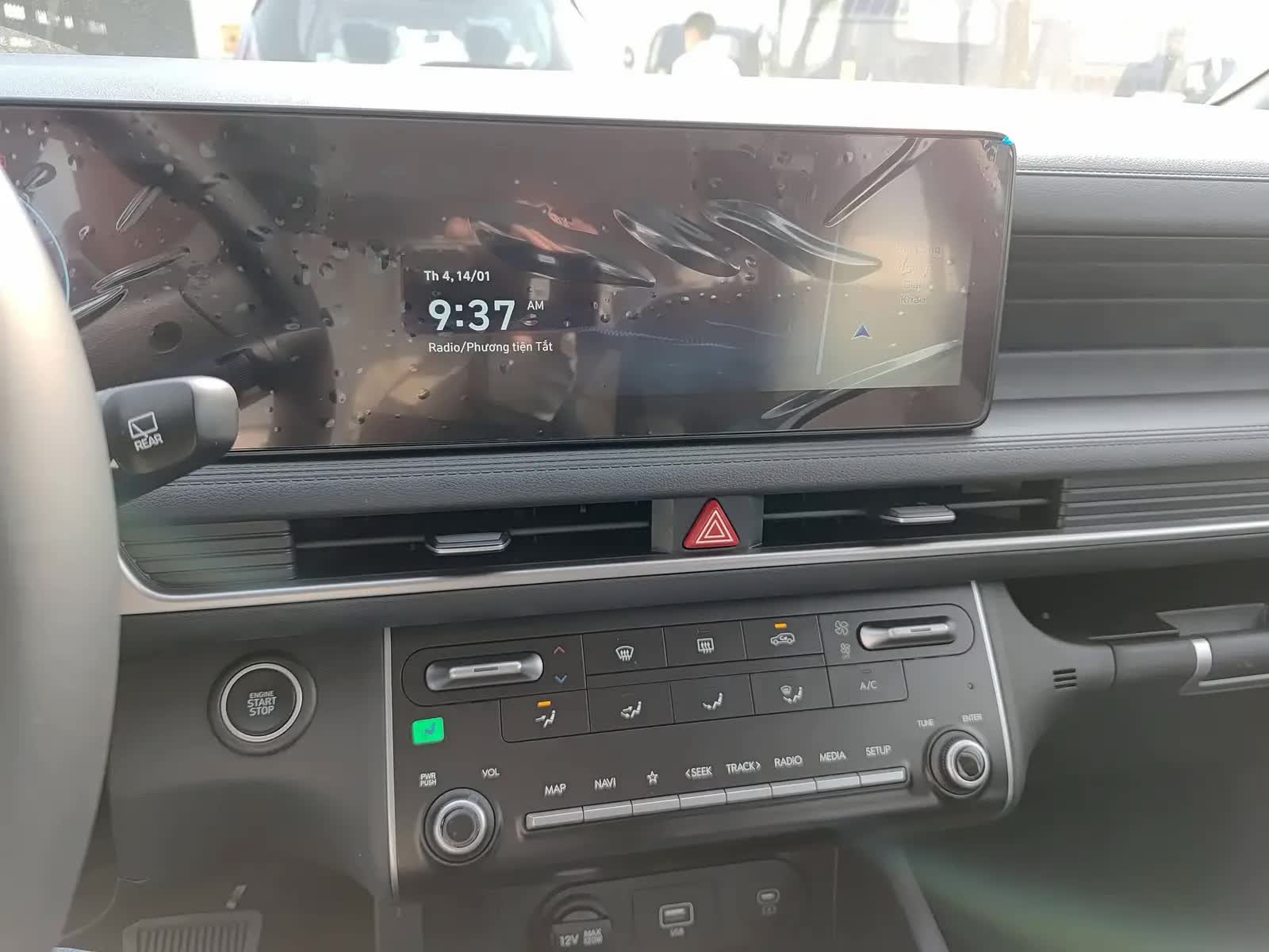 Hyundai Stargazer 2026 lộ không che cả nội, ngoại thất tại Việt Nam: Đầu mới lột xác, cụm màn hình 'khổng lồ' đã mắt hơn, dễ nâng cấp cả ADAS đấu Xpander - Ảnh 6