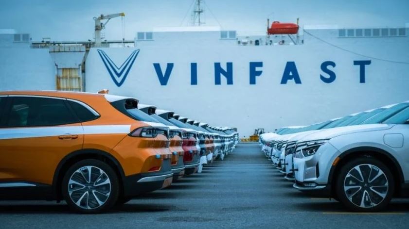 VinFast tăng vốn điều lệ vượt Vingroup - Ảnh 1