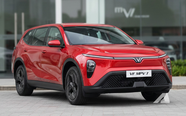 VinFast VF MPV 7 nhận cọc: Giá dự kiến 819 triệu đồng, mua sớm rẻ hơn, chênh 70 triệu với bản dịch vụ nhưng thêm loạt trang bị xịn - Ảnh 7