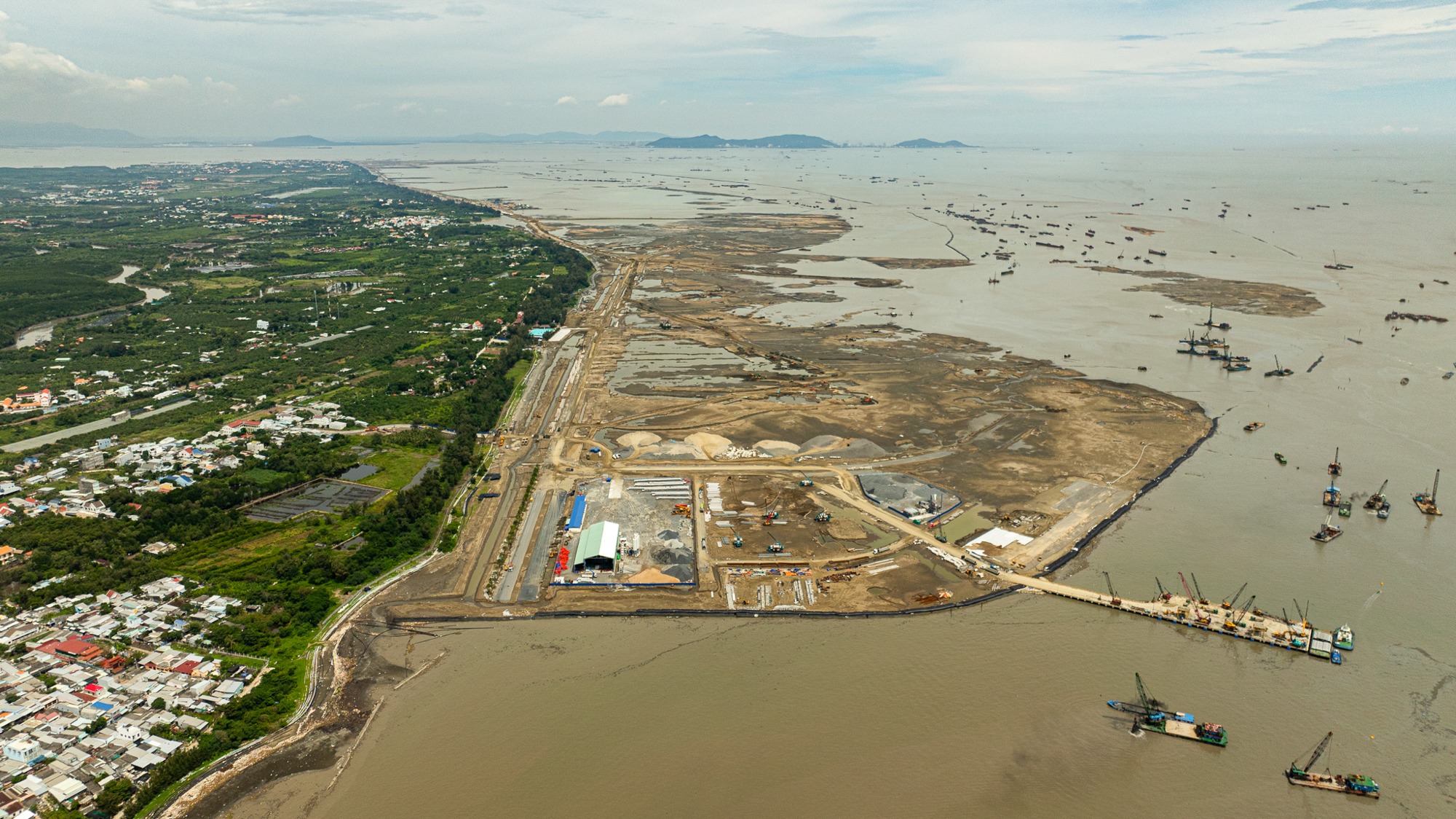 Bất động sản TP.HCM xác lập một kỷ lục mới - Ảnh 2