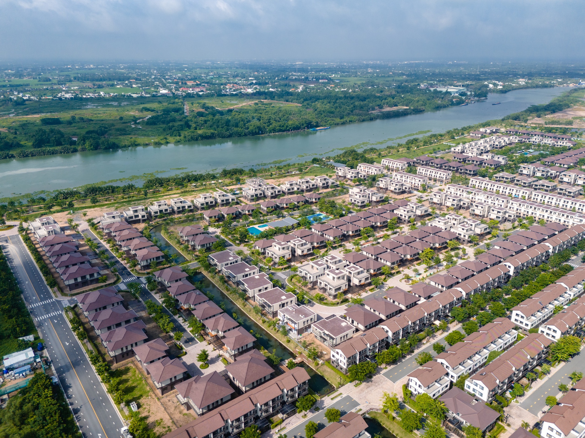 Cổ phiếu bất động sản xuống đáy nhiều tháng, một quỹ đầu tư lớn ồ ạt mua vào - Ảnh 1