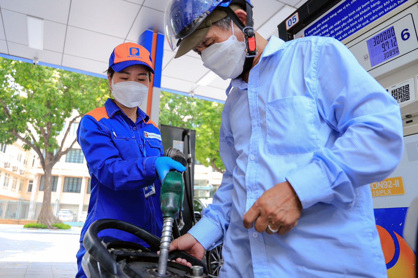 Bộ Công Thương nói về ‘số phận’ Quỹ Bình ổn giá xăng dầu khi doanh nghiệp được quyết về giá - Ảnh 2