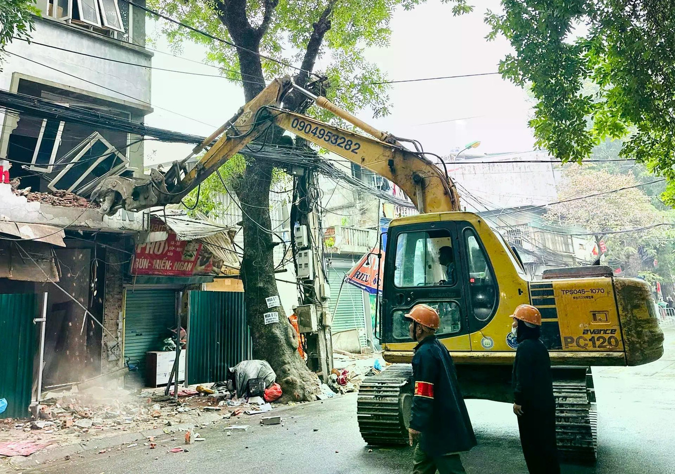 Hà Nội điều chỉnh giá đền bù GPMB đối với nhà, công trình trên đất - Ảnh 1