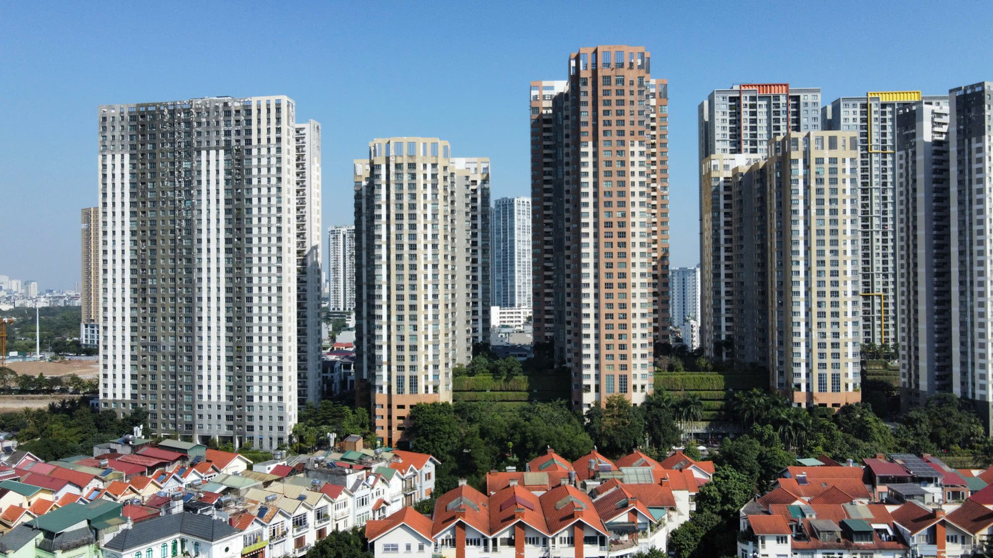 Bộ Xây dựng: Nguồn cung tăng mạnh, giá nhà vẫn 'leo thang' - Ảnh 1