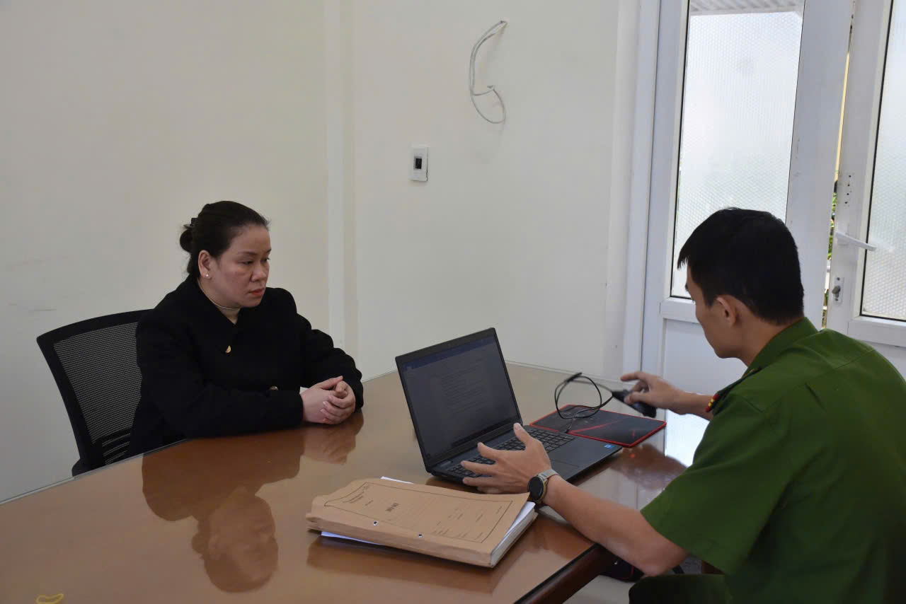 Phát hiện hàng chục nhân viên “chờ phục vụ” khách mua dâm tại khách sạn Mường Thanh và Samdi: Giá bán dâm theo các "gói dịch vụ", lên đến 4,8 triệu/lần - Ảnh 2