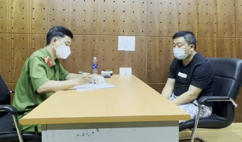 Bắt đối tượng trong đường dây lừa đảo triệu đô qua sàn tiền ảo Bioption - Ảnh 1