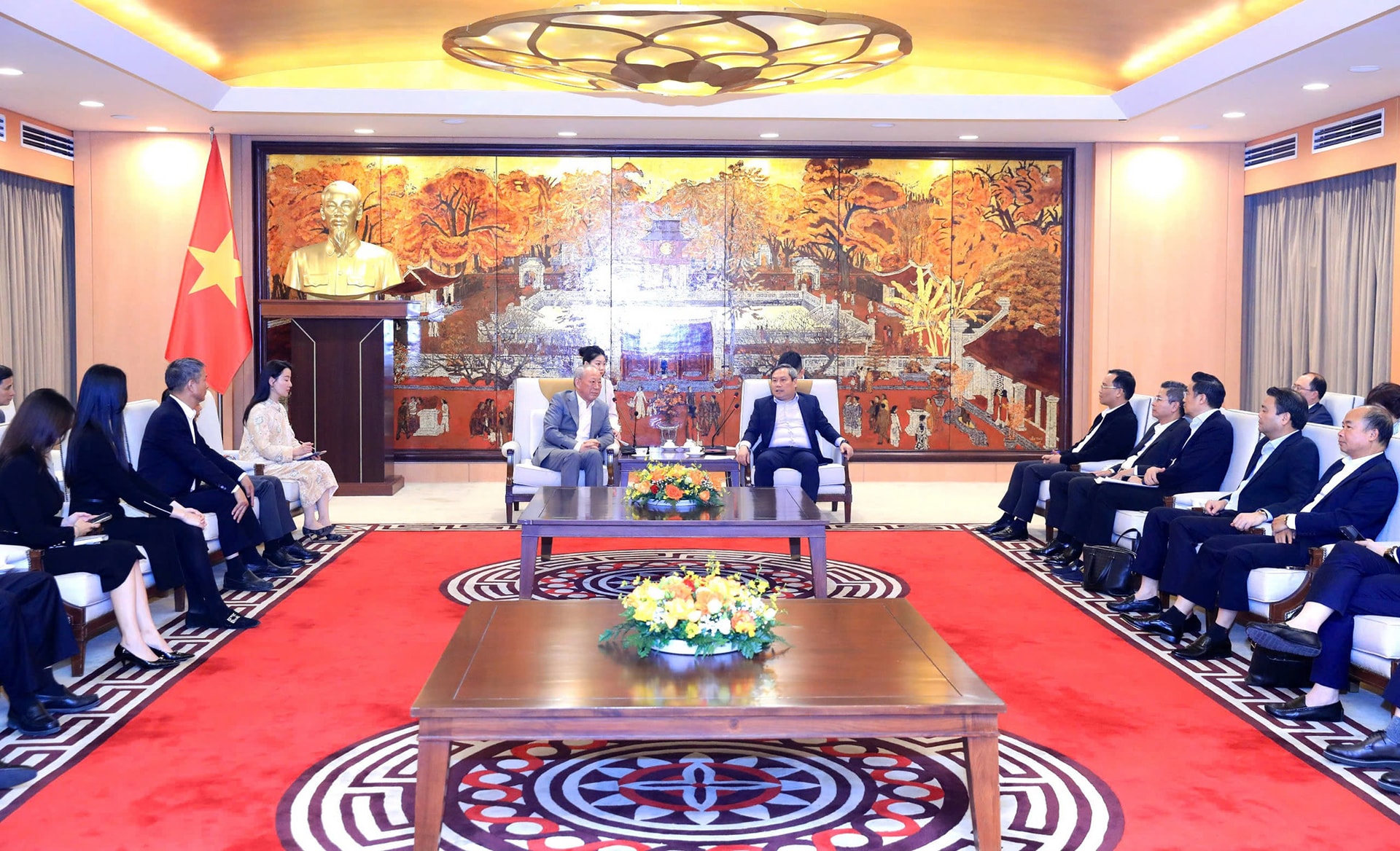 Trúng thầu loạt dự án tổng mức đầu tư trên 100.000 tỷ đồng tại Hà Nội, lãnh đạo Tập đoàn Trung Quốc cam kết điều này - Ảnh 1