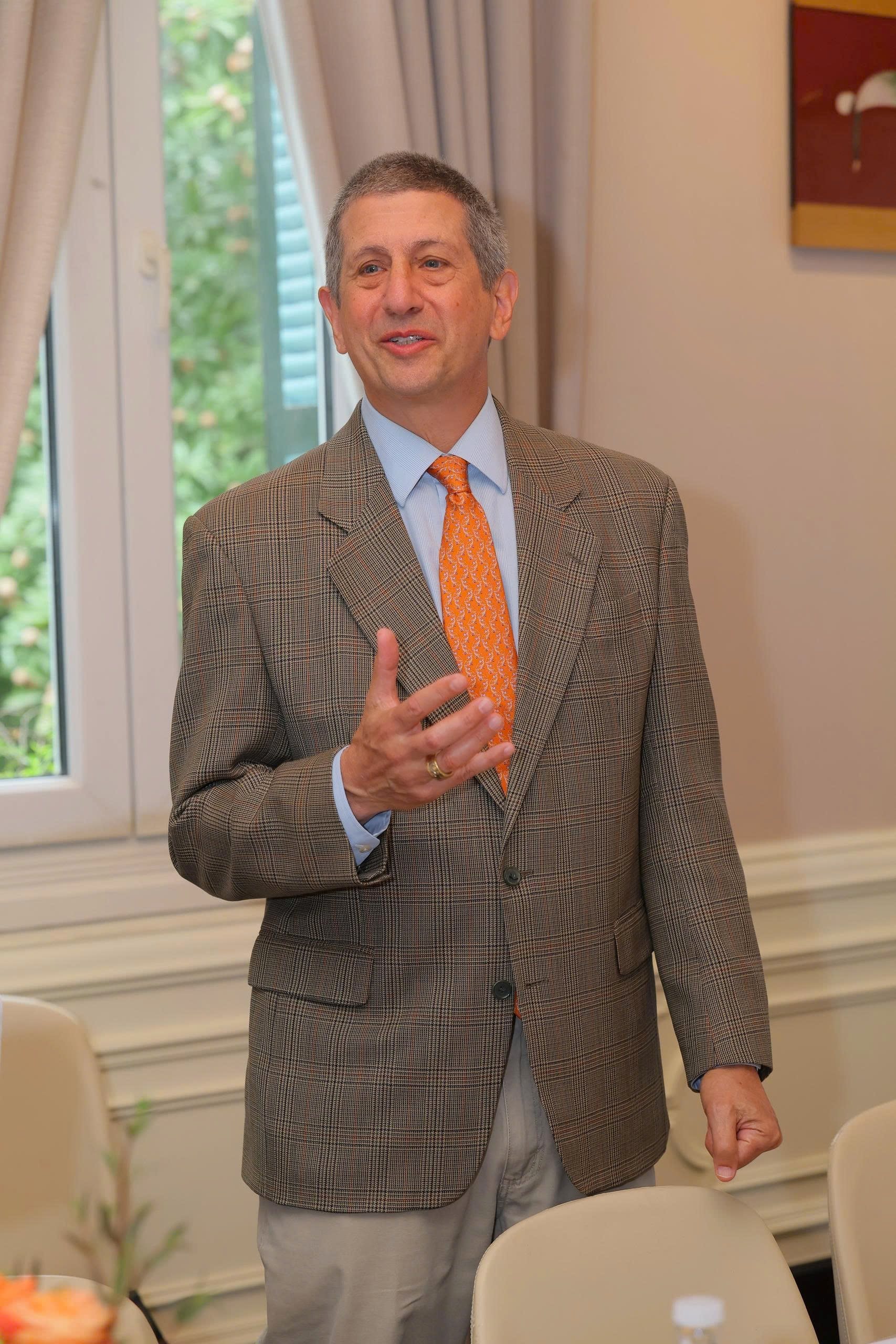 Hiệu trưởng NUS Business School: Việt Nam là tâm điểm của chương phát triển kinh tế tiếp theo của ASEAN - Ảnh 2