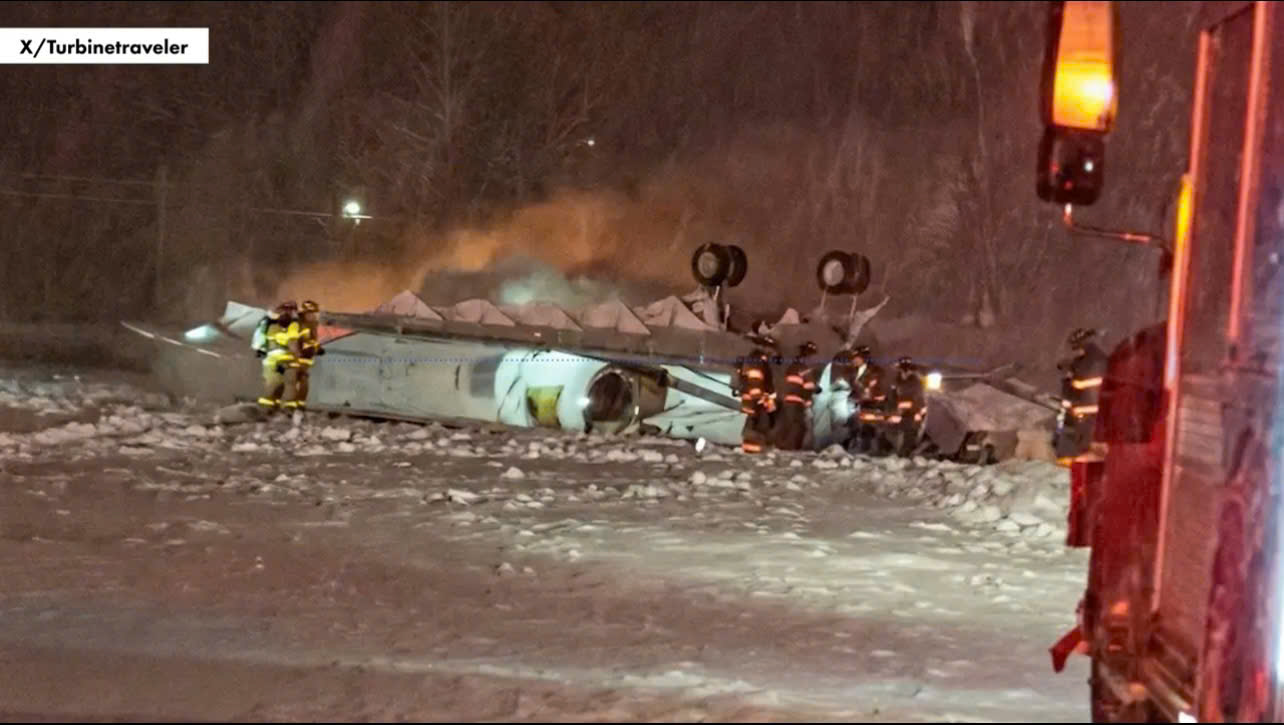 Vụ rơi máy bay tư nhân tại Mỹ: Xác định danh tính nạn nhân đầu tiên là một nhân vật nổi tiếng - Ảnh 1