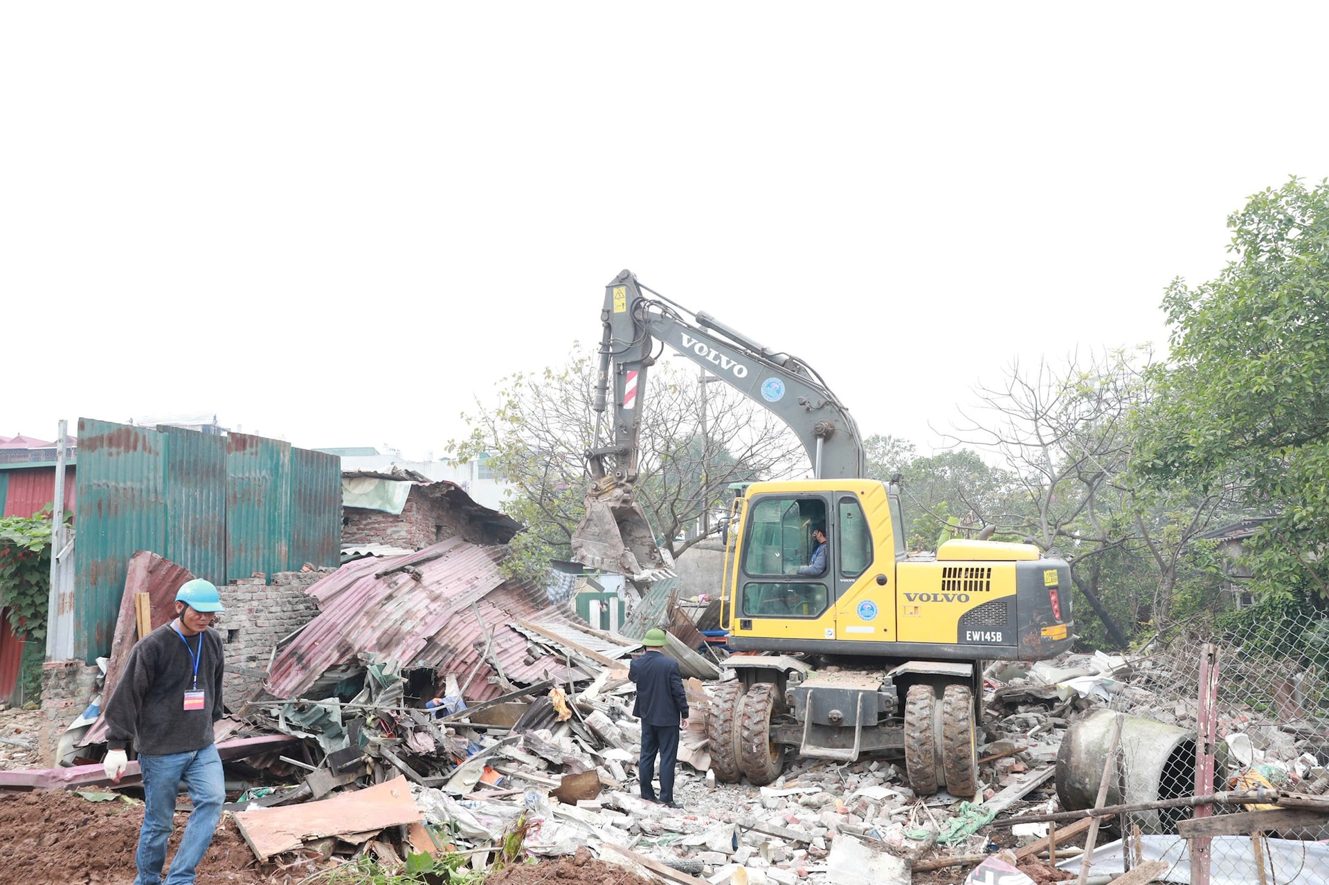 Hoàng Mai: Cưỡng chế, thu hồi đất để xây dựng tuyến đường nối Khu đô thị Đồng Tàu - Giải Phóng - Ảnh 2