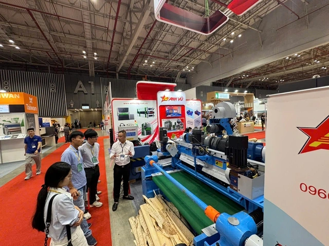 Xuất nhập khẩu 2025 lập kỷ lục lịch sử - Ảnh 2