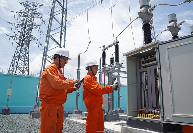 10 dấu ấn nổi bật của EVNSPC trong năm 2025 - Ảnh 5