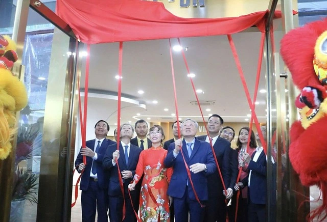 Tiến sĩ Nguyễn Thị Phương Thảo kêu gọi nhà đầu tư toàn cầu cùng kiến tạo tương lai thịnh vượng tại Đà Nẵng - Ảnh 5