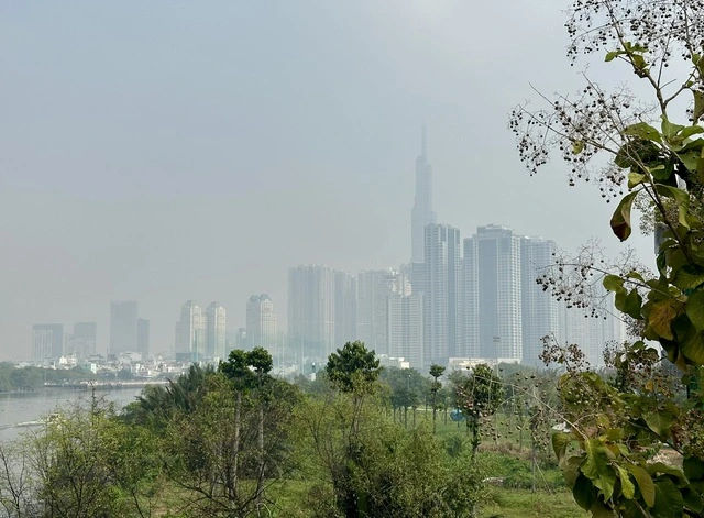 TP.HCM vẫn se lạnh, ô nhiễm không khí quay trở lại - Ảnh 3