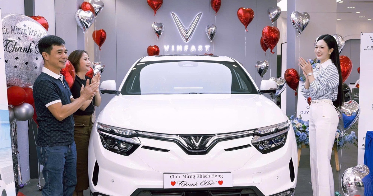VinFast tung loạt ưu đãi siêu hấp dẫn: Mua xe 0 đồng, miễn phí sạc...