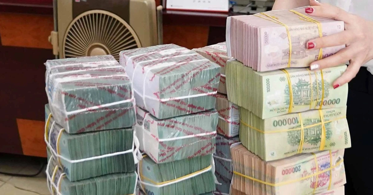 Đổi tiền mới có thể bị phạt nặng