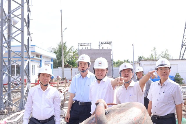 EVNSPC về đích vượt chỉ tiêu đầu tư xây dựng lưới điện năm 2025 - Ảnh 2