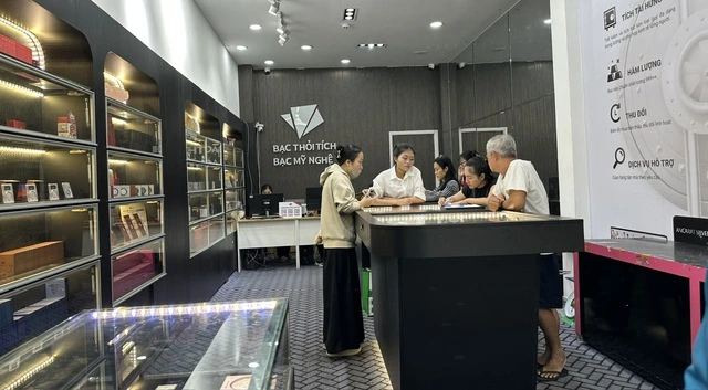 Khan hiếm cao độ, xuất hiện tình trạng mua bán bạc 'trên giấy' - Ảnh 3