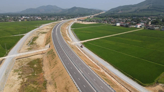 Cao tốc góp phần viết nên lịch sử - Ảnh 2