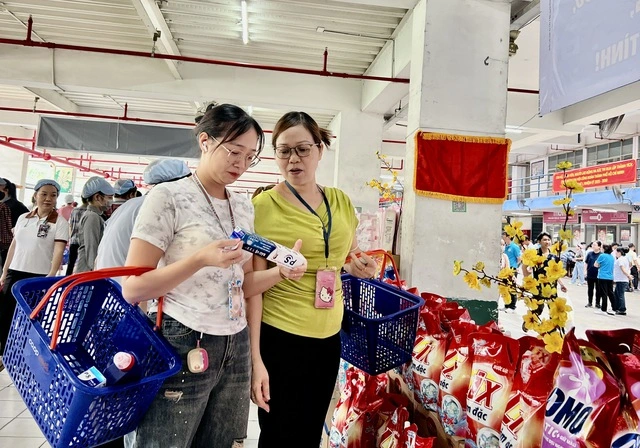 Thưởng tết nhiều hơn nhờ giảm thuế - Ảnh 2