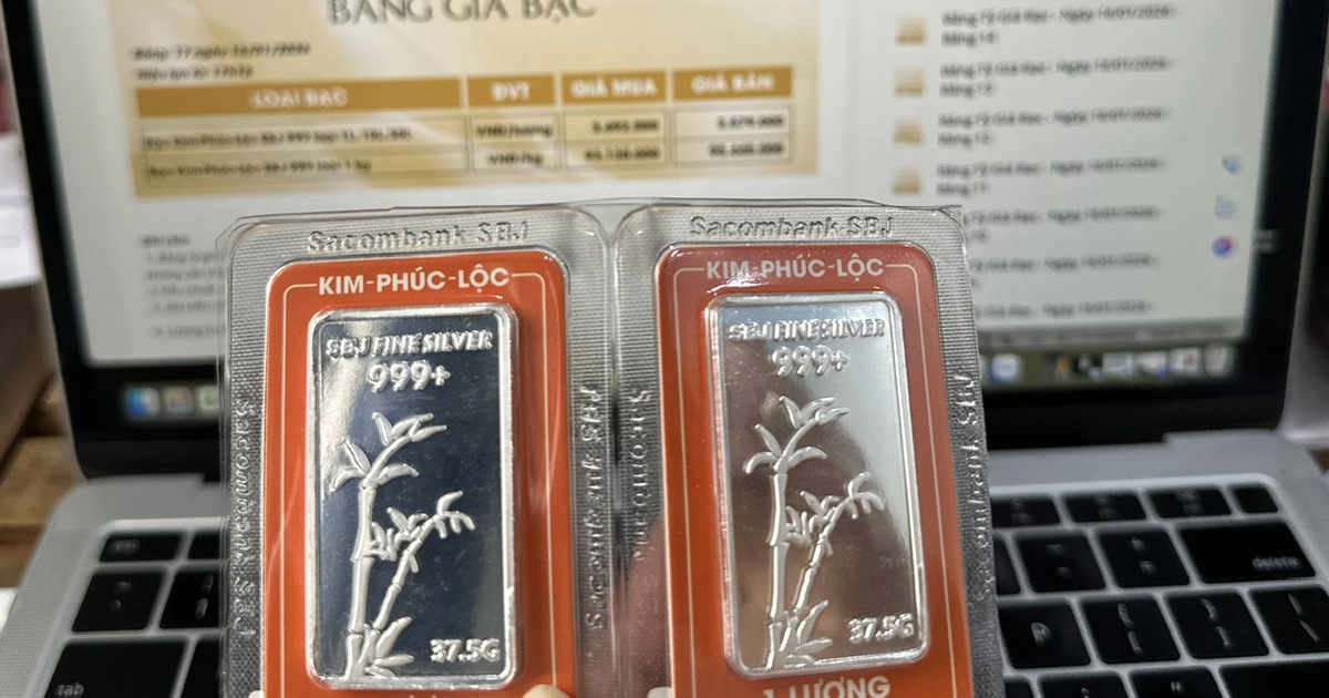 Giá bạc tiếp tục tăng kỷ lục