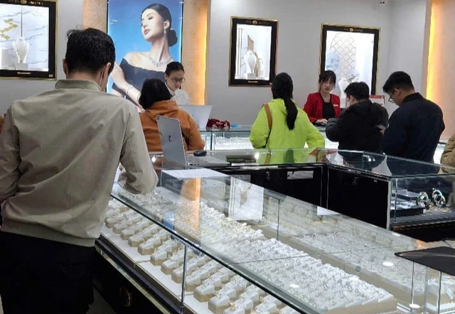 Thực hư bán vàng cưới, vàng tiết kiệm trái phép sẽ bị tịch thu - Ảnh 2