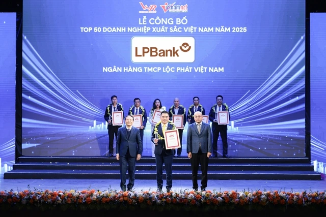 LPBank gia nhập Top 50 Doanh nghiệp xuất sắc Việt Nam: Dấu ấn của sự bứt phá - Ảnh 1