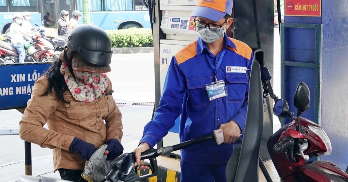 Giá xăng dầu đồng loạt tăng