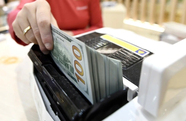 Giá USD hôm nay 10.1.2026: Ngân hàng tiếp tục tăng - Ảnh 1