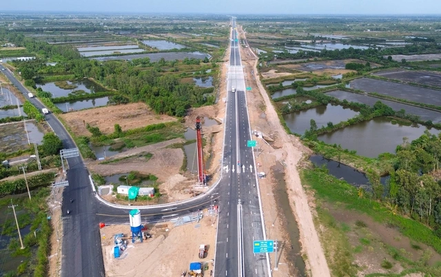 Cao tốc Cần Thơ - Cà Mau dự kiến thu phí thấp nhất 99.000 đồng - Ảnh 1
