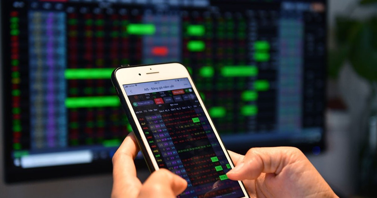 Cổ phiếu Đồ hộp Hạ Long ra sao khi VN-Index lập kỷ lục vượt 1.900 điểm?