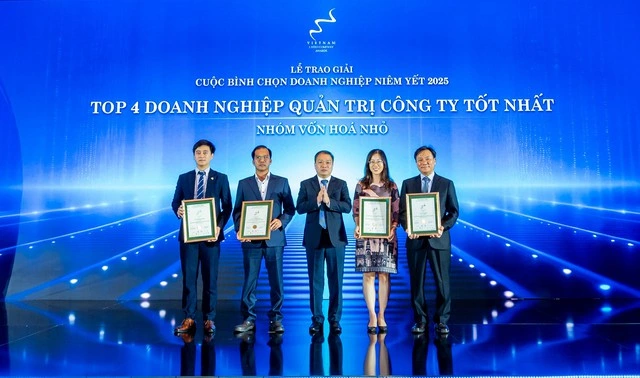 Công ty LBM được vinh danh Doanh nghiệp niêm yết xuất sắc 2025 - Ảnh 1