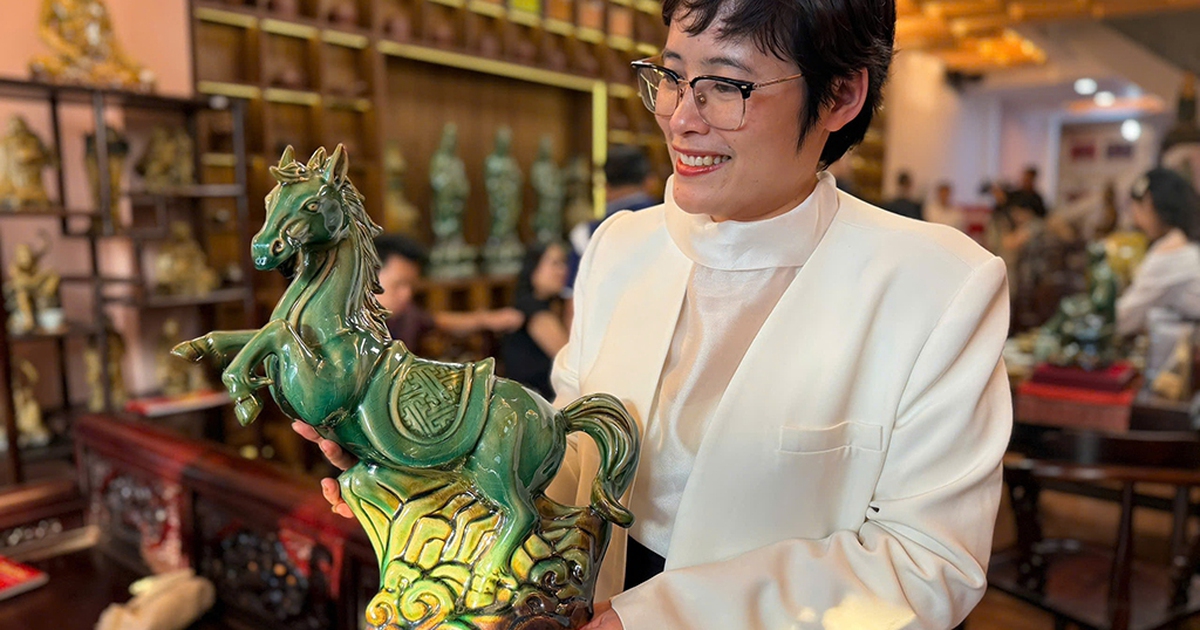 Sôi động thị trường linh vật ngựa cho Tết Bính Ngọ