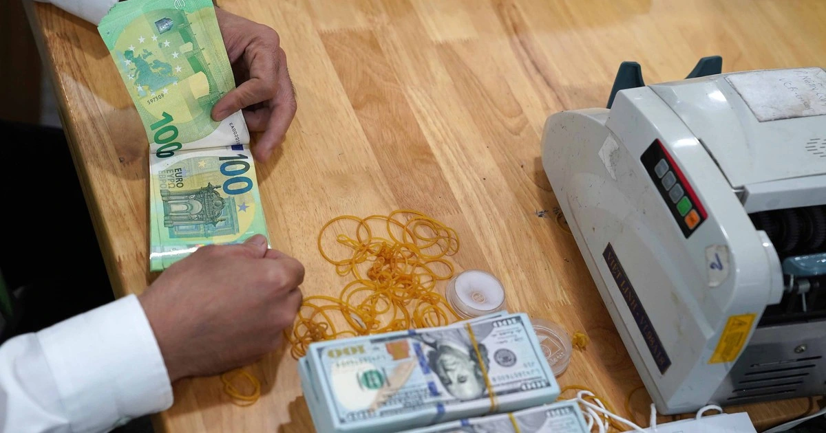 Giá USD hôm nay 6.1.2026: Đô tự do quay đầu giảm