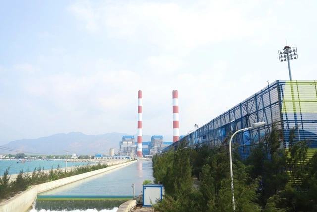Lâm Đồng kiến nghị huy động tối đa sản lượng điện tại Điện lực Vĩnh Tân - Ảnh 1