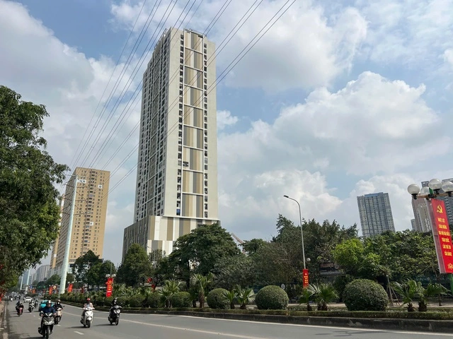 Nới điều kiện mua nhà ở xã hội: Cơ hội để người 'không nghèo' được an cư? - Ảnh 1