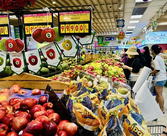 Trái cây ngoại ồ ạt về Việt Nam đón tết - Ảnh 2