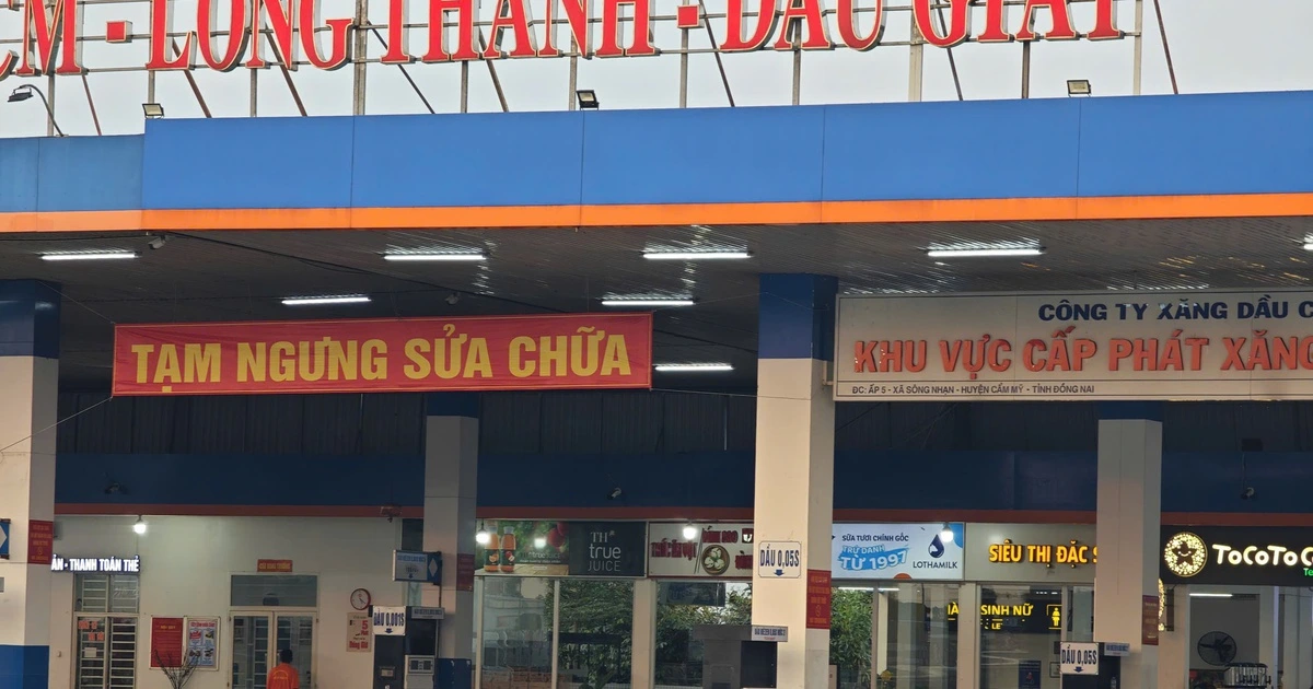 Cận tết, mua xăng dầu trên cao tốc gặp khó