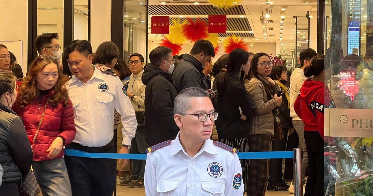 Đu đỉnh bắt đáy vàng, bạc sôi động trên chợ mạng