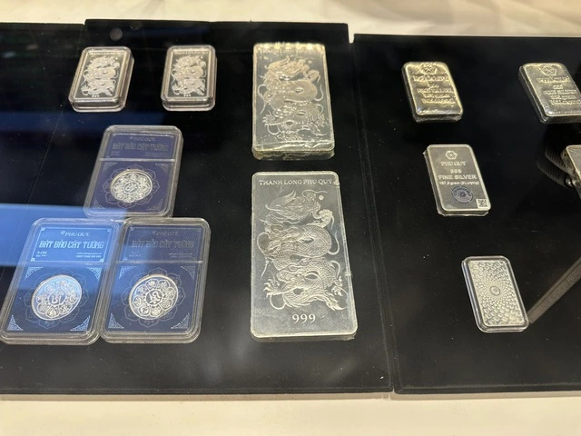 Khan hiếm cao độ, xuất hiện tình trạng mua bán bạc 'trên giấy' - Ảnh 2