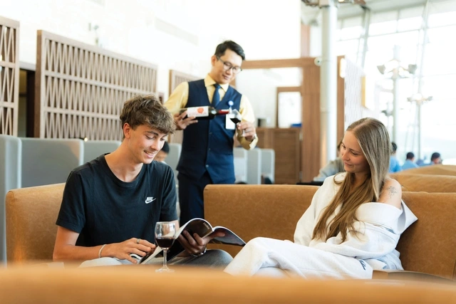 Phòng chờ thương gia Rose tại Tân Sơn Nhất tái xuất phiên bản nâng cấp đặc biệt - Ảnh 2