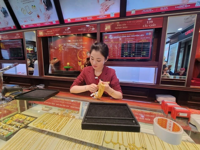 Hội đồng Vàng thế giới: 'Giá vàng không lặp lại đà tăng mạnh như 2025' - Ảnh 2