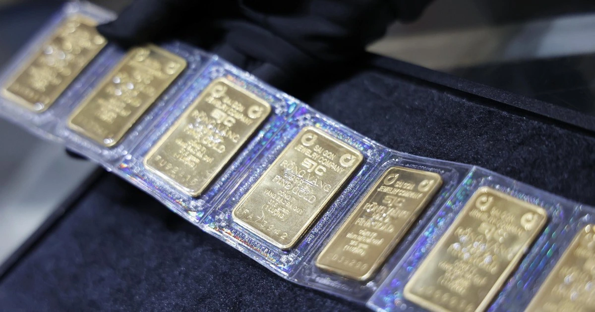 Giá vàng hôm nay 17.1.2026: Neo sát 163 triệu đồng mỗi lượng