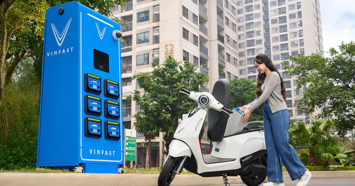 VinFast ra mắt 4 mẫu xe máy mới, hoàn thiện lắp đặt 4.500 trạm đổi pin đầu tiên