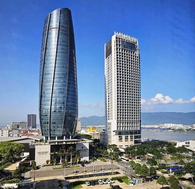 Lệ phí trước bạ ô tô Toyota 'đội' bất thường: TP.Đà Nẵng yêu cầu rà soát khẩn - Ảnh 1