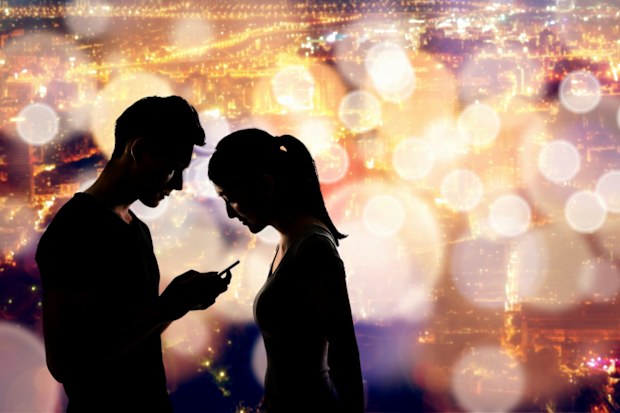 “Tôi sẵn sàng làm bất cứ điều gì để không phải trốn trong nhà vệ sinh và khóc trong bữa cơm tất niên”: Chuyện gì đang xảy ra với giới trẻ Trung Quốc? - Ảnh 2