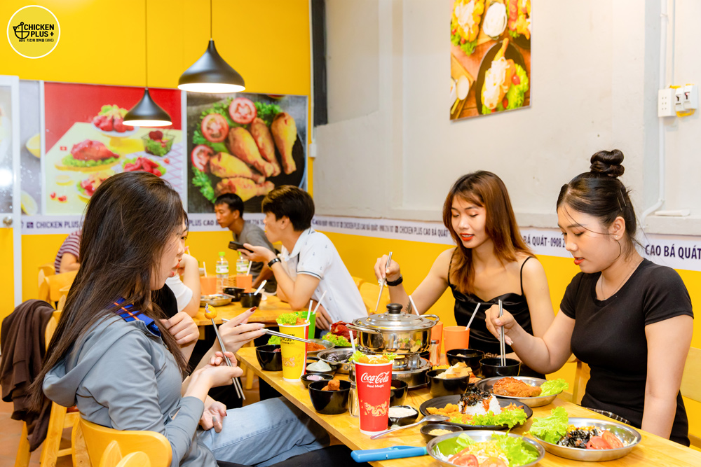 Chuỗi gà rán 100 cửa hàng quen mặt giới trẻ Việt bất ngờ "đổi chủ" ngay đầu năm mới - Ảnh 2