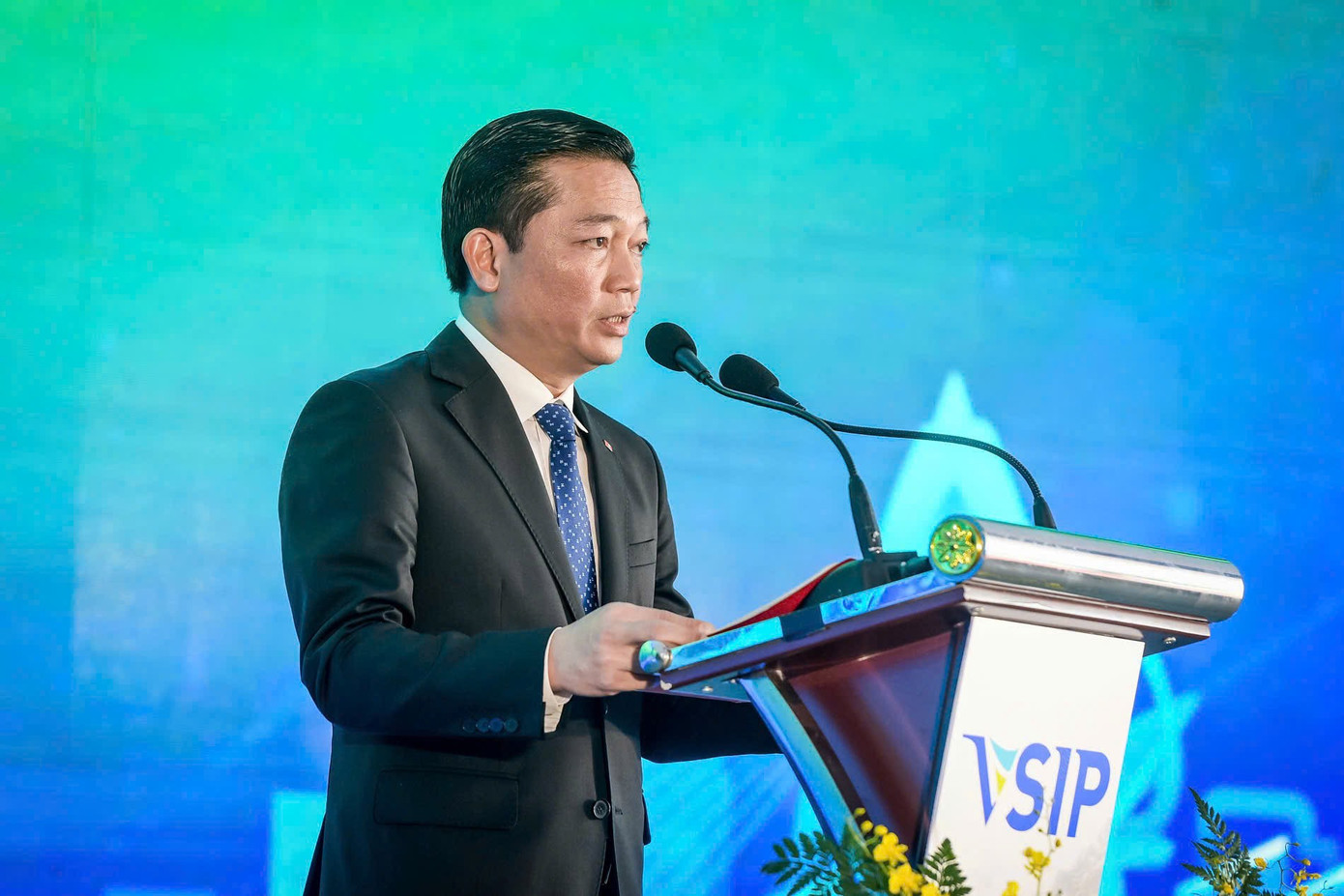 Ninh Bình khởi công khu công nghiệp hơn 2.000 tỷ đồng - Ảnh 1